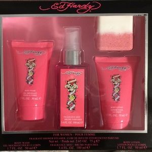 Ed Hardy, 4 Piece Bath & Body Gift Set